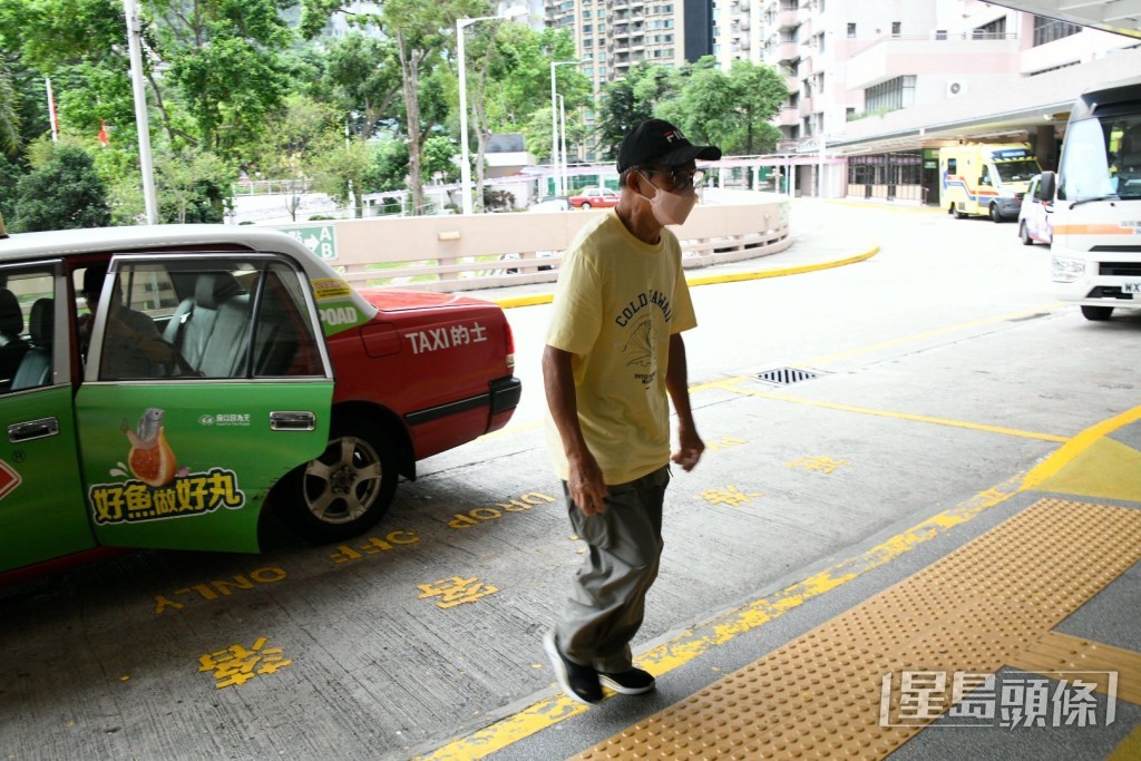梅啟明回應傳媒時才得知母親死訊。