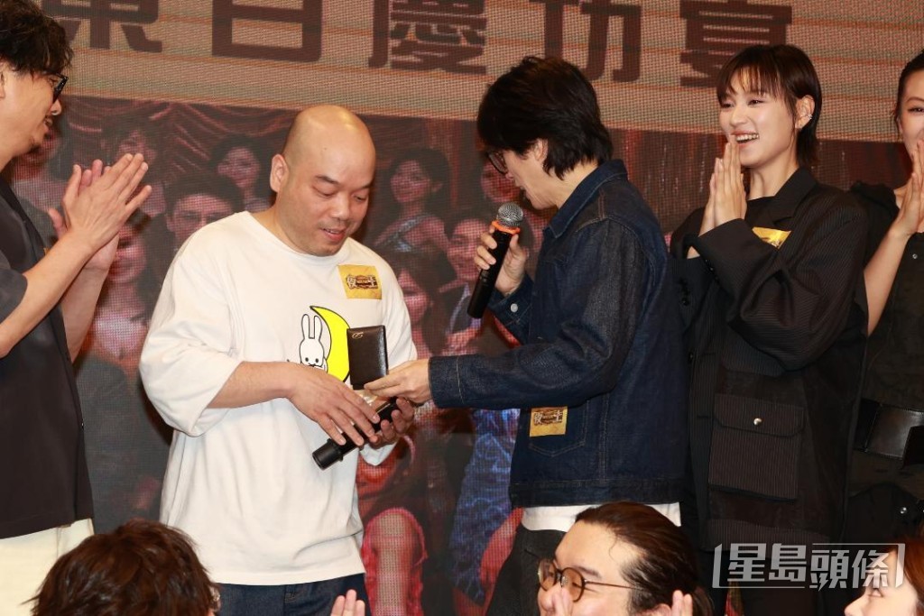 子華指火機是自己珍藏，很有紀念價值，現在已不是太易找到。