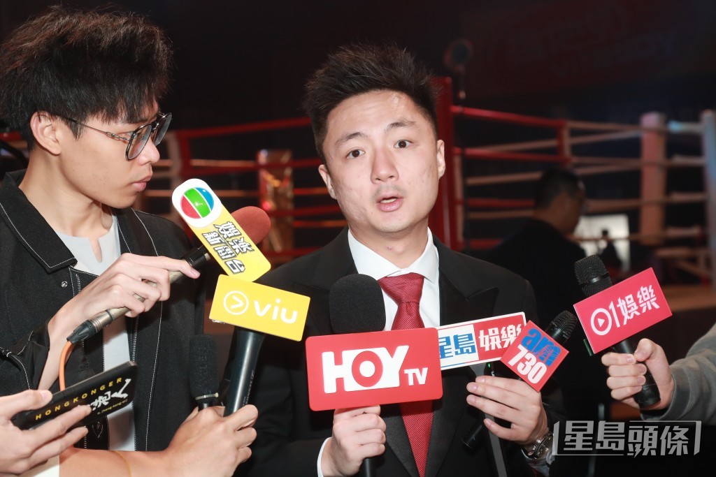 鍾培生近年多次主辦拳賽，當中不少選手都有爭議。