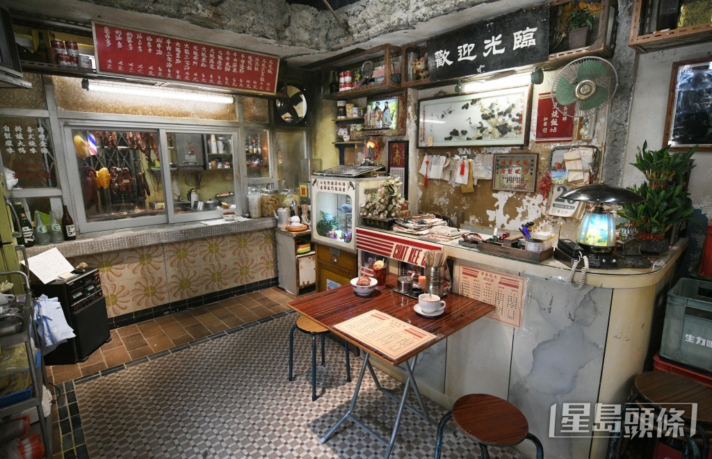 展覽重現「七記冰室」場景。陳浩元攝 展覽重現「七記冰室」場景。陳浩元攝