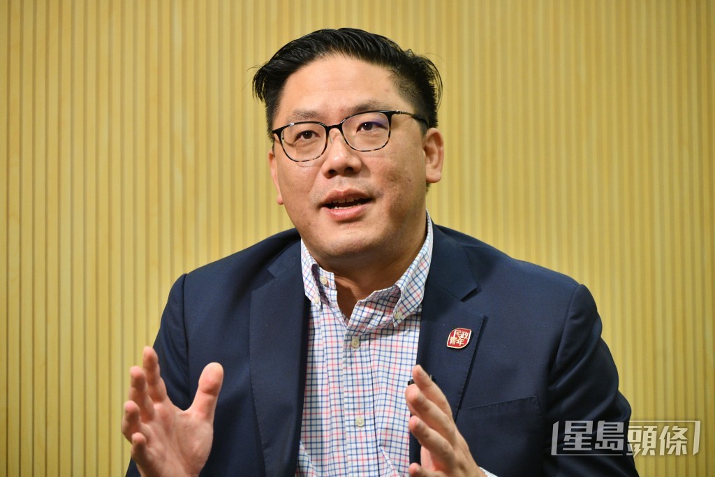民政及青年事務局副局長梁宏正。盧江球攝