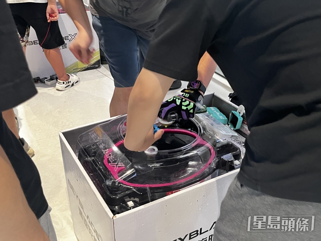 多個商場紛紛轉型，增加常設爆旋陀螺對戰攤位。