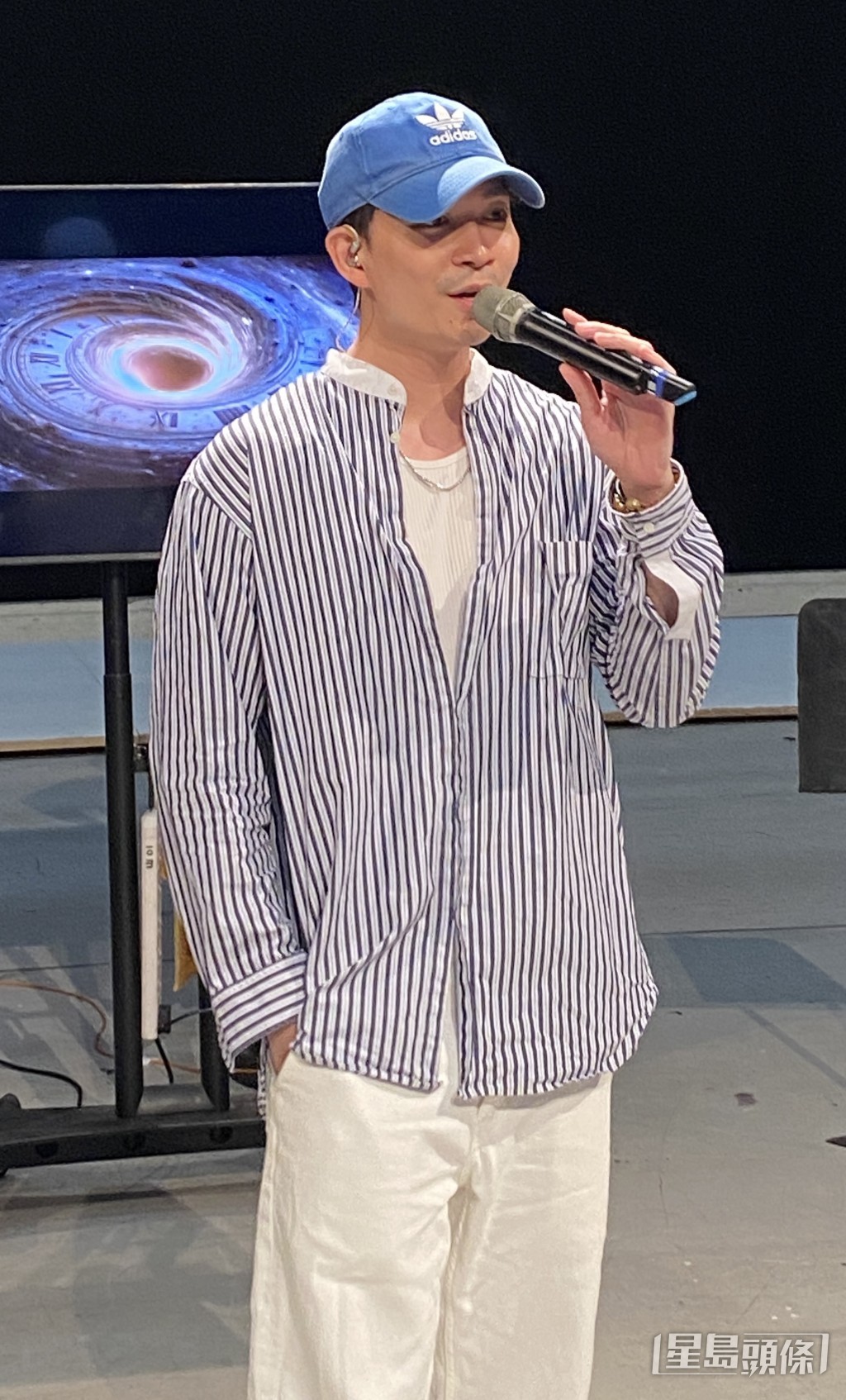 周志康唱功被肯定。