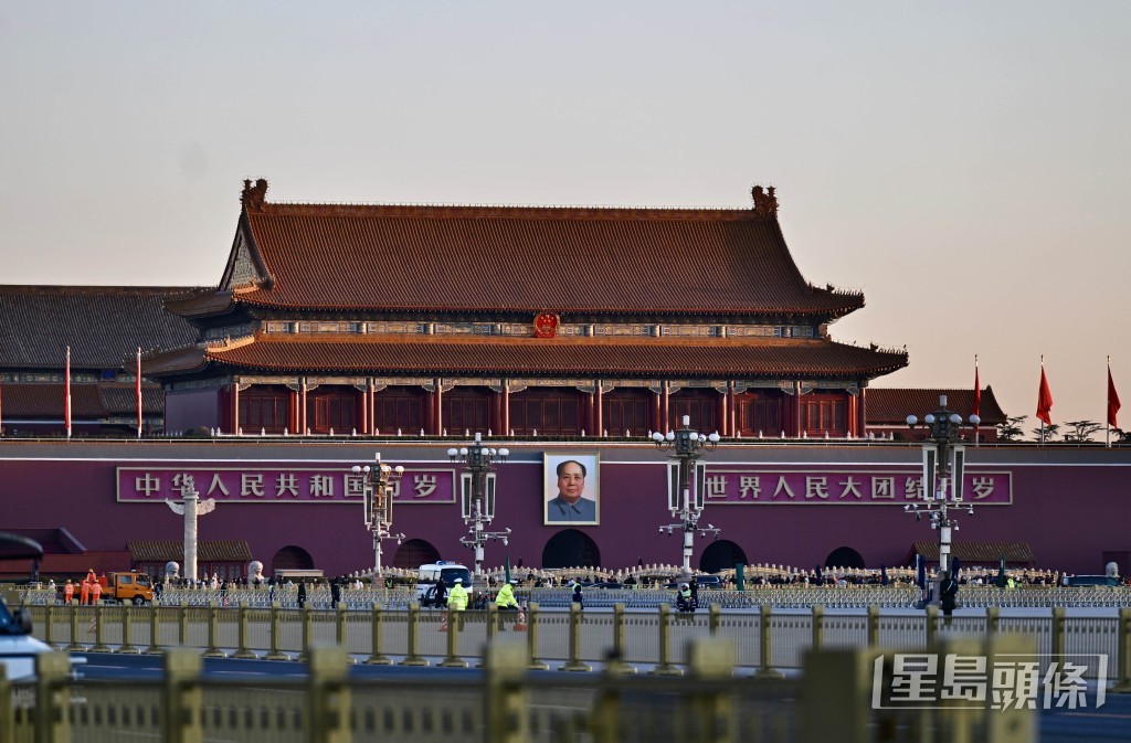 十四屆全國人大四次會議今午（12日）在北京人民大會堂閉幕。劉駿軒攝