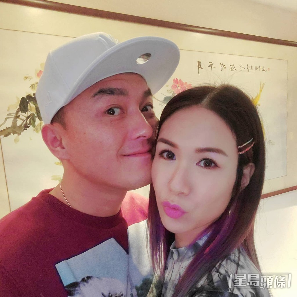 莊思明和楊明8月拉埋天窗。 莊思明和楊明8月拉埋天窗。