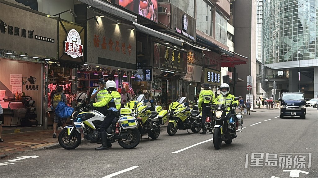 警員到場調查。劉漢權攝 警員到場調查。劉漢權攝
