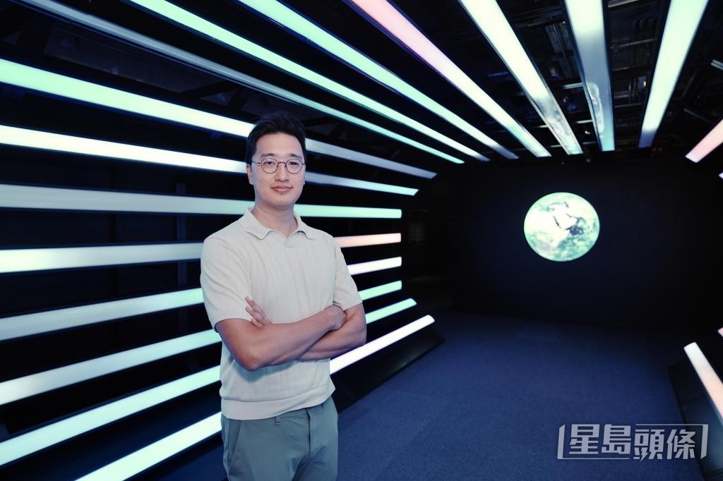 黃庭堅指,展覽並非天馬行空的想像,而是建基於真實科研基礎上的「硬科幻」。 黃庭堅指,展覽並非天馬行空的想像,而是建基於真實科研基礎上的「硬科幻」。