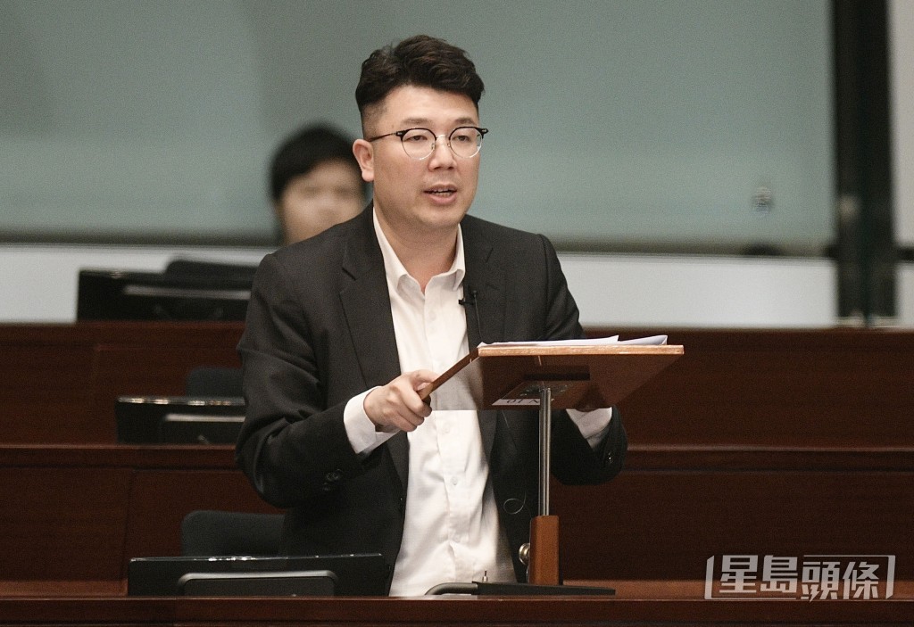 劉國勳指,土地為寶貴的社會資源,若將土地放任「曬太陽」屬浪費。資料圖片 劉國勳指,土地為寶貴的社會資源,若將土地放任「曬太陽」屬浪費。資料圖片