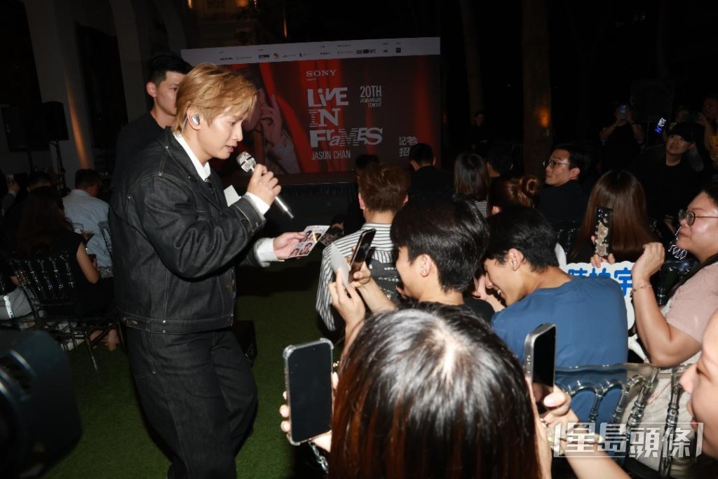 期間不少粉絲亦大叫「加場」！