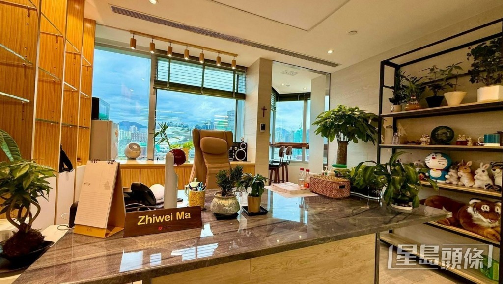馬浚偉的辦公室十分巨型,環境一流。 馬浚偉的辦公室十分巨型,環境一流。