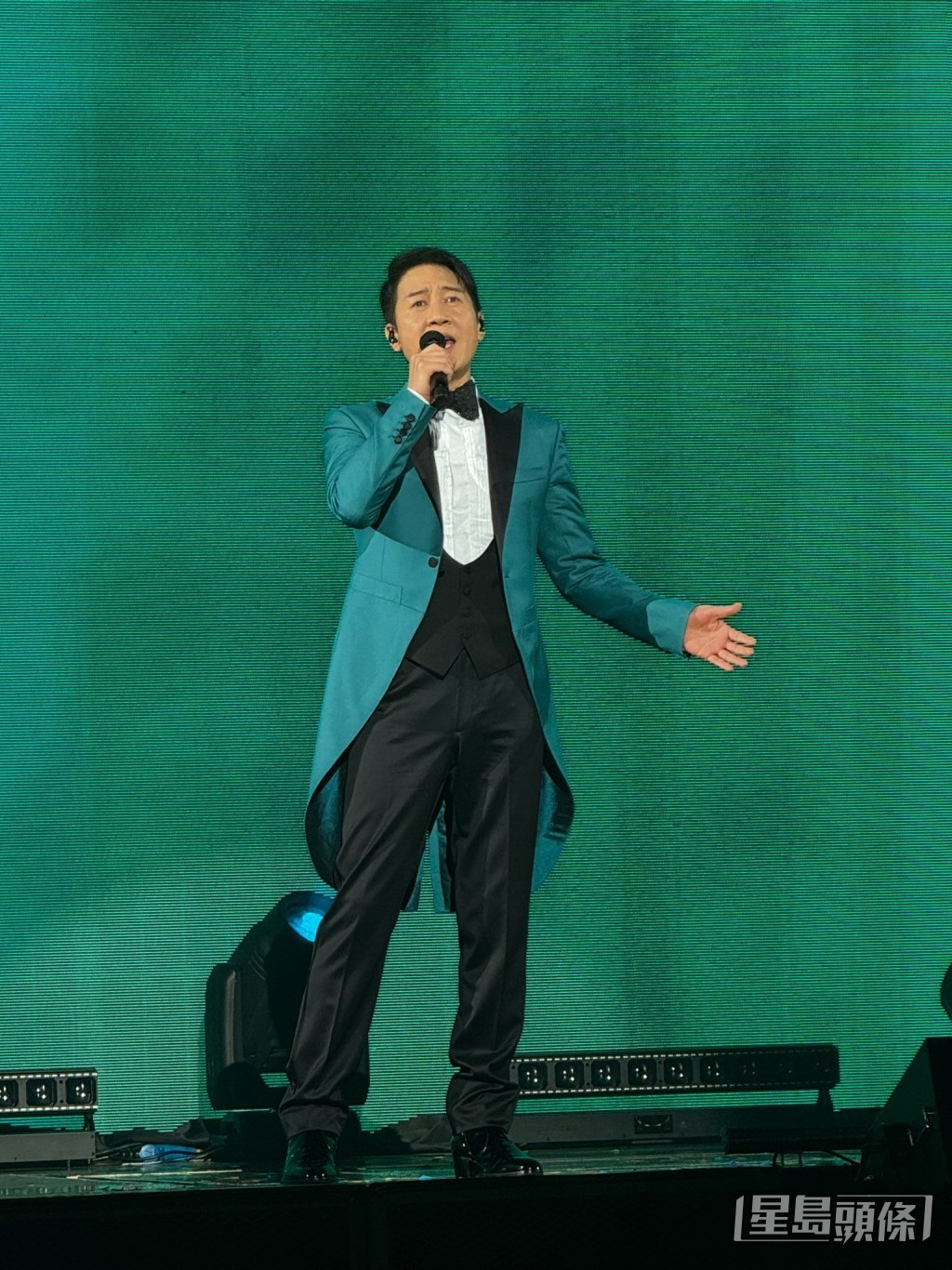 心思製作出一些動畫配合他演唱一曲「如果可以再見你」。