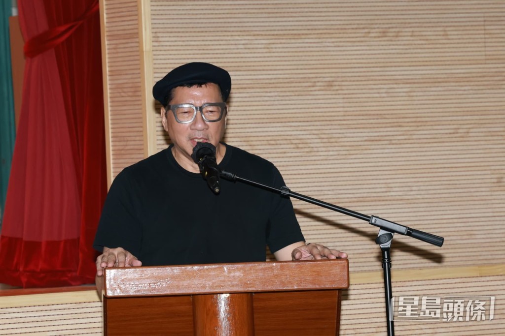 單立文指香港樂壇欠黎彼得一個交代。 單立文指香港樂壇欠黎彼得一個交代。