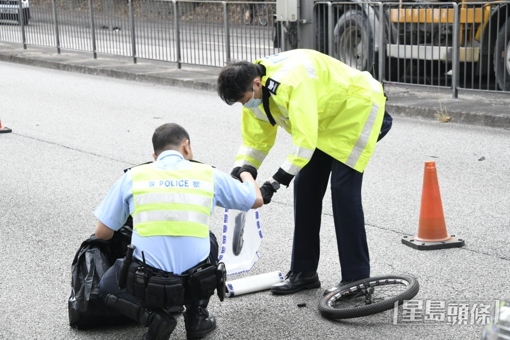 警員到場調查。楊偉亨攝 警員到場調查。楊偉亨攝