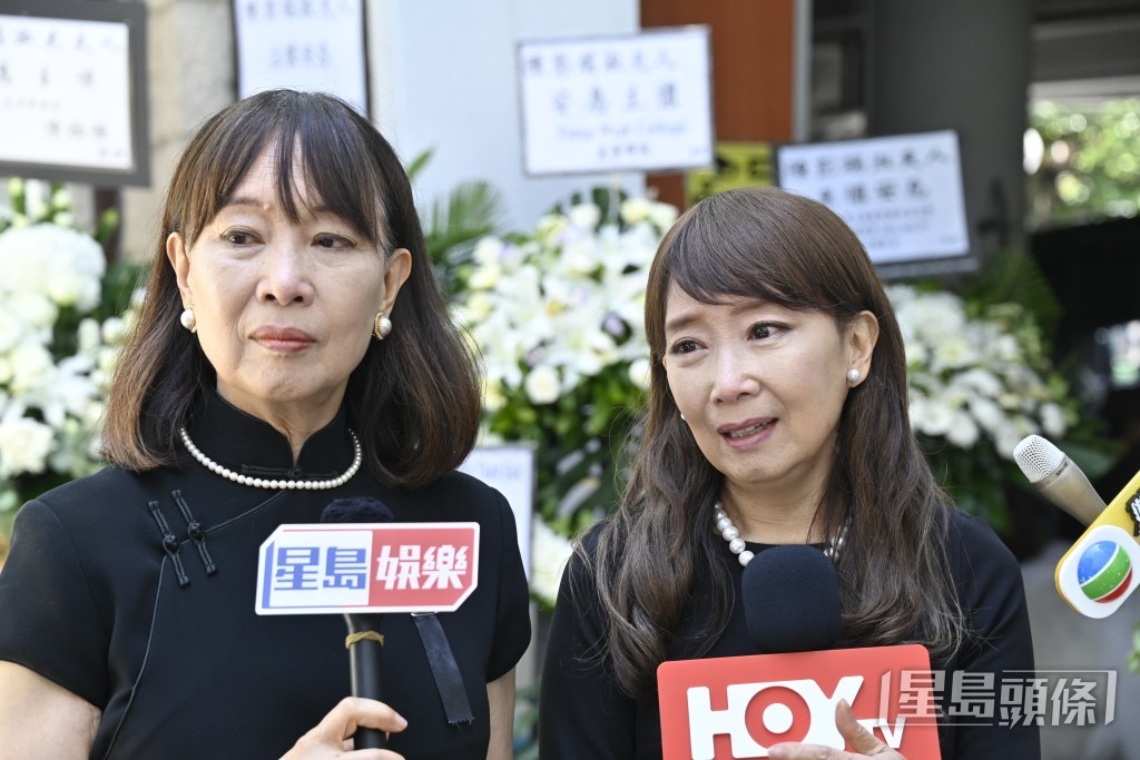 陳美齡和二家姐陳曦齡一同合力為母親辦理後事。 陳美齡和二家姐陳曦齡一同合力為母親辦理後事。