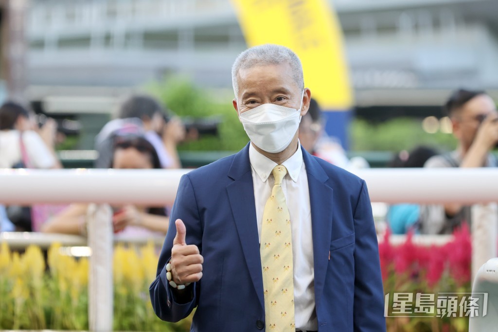 練馬師容天鵬榮休前再添頭馬進賬。