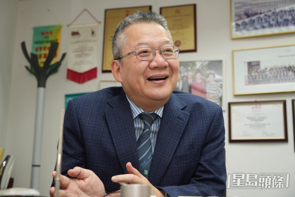 汪敦敬相信香港樓價將平穩向上，置業者未來可加按多買一層樓，鋪路晉身千萬資產。 吳艷玲攝