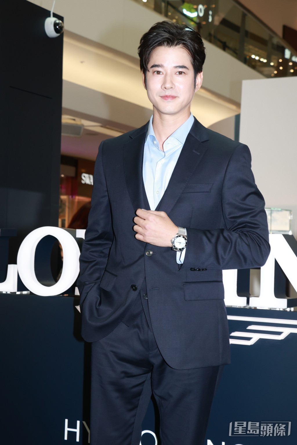 泰國演員Mario Maurer好親民。