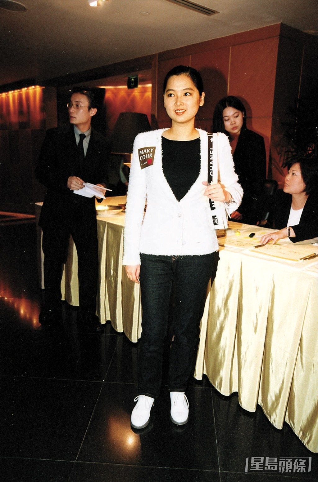 陳家碧入行後曾獲TVB安排拍攝劇集，包括《花月佳期》、《俠客行》、《蓋世豪俠》及《我本善良》等。