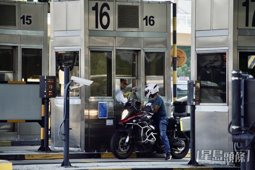 西区海底隧道。资料图片