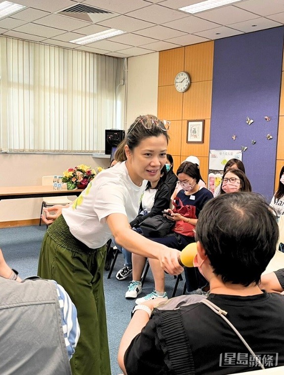 學員透過互動遊戲,學習自我保護技巧,了解身心健康及安全的重要性。 學員透過互動遊戲,學習自我保護技巧,了解身心健康及安全的重要性。