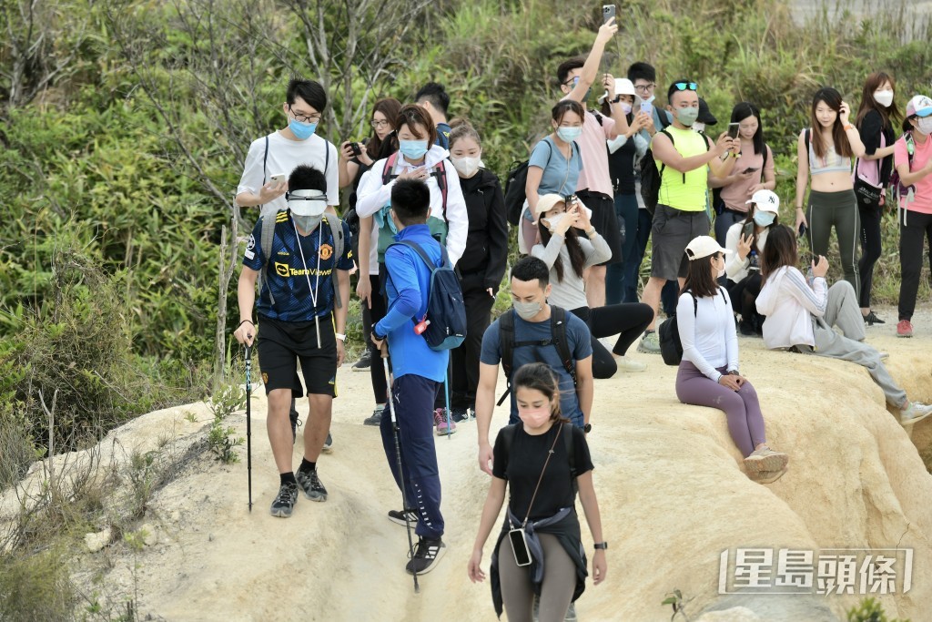 平均每月有超過100萬人次到訪郊野公園，料受惠人數不菲。資料圖片