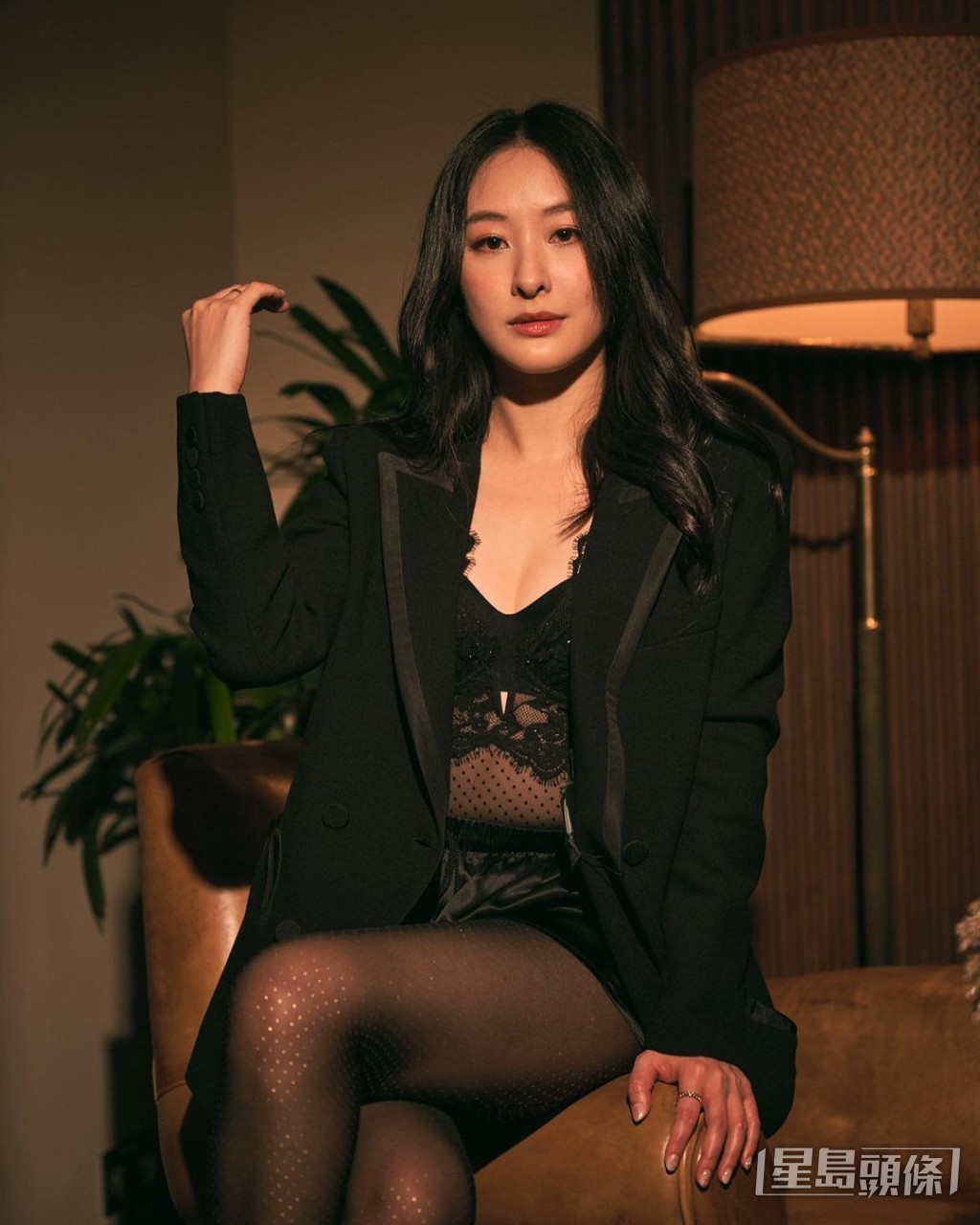 陳瀅入行數年已經成為TVB一線花旦,與周嘉洛緋聞傳足三年。 陳瀅入行數年已經成為TVB一線花旦,與周嘉洛緋聞傳足三年。