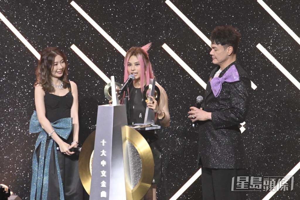 Gin Lee李幸倪凭《企好》获得“十大中文金曲奖”。