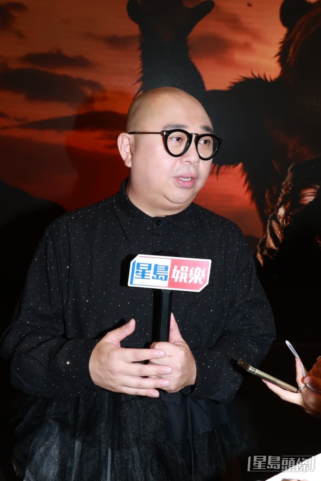 Bob宣佈19站世界巡迴棟篤笑香港壓軸回歸。 Bob宣佈19站世界巡迴棟篤笑香港壓軸回歸。