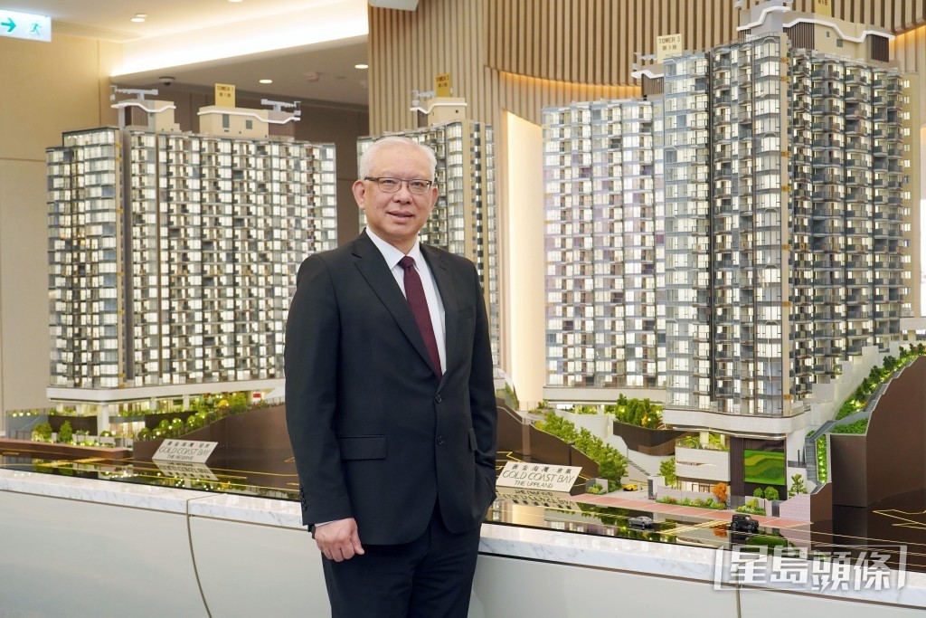 旭日國際李炳餘表示,黃金海灣回報達4至5厘,吸引不少內地客及投資客。 旭日國際李炳餘表示,黃金海灣回報達4至5厘,吸引不少內地客及投資客。