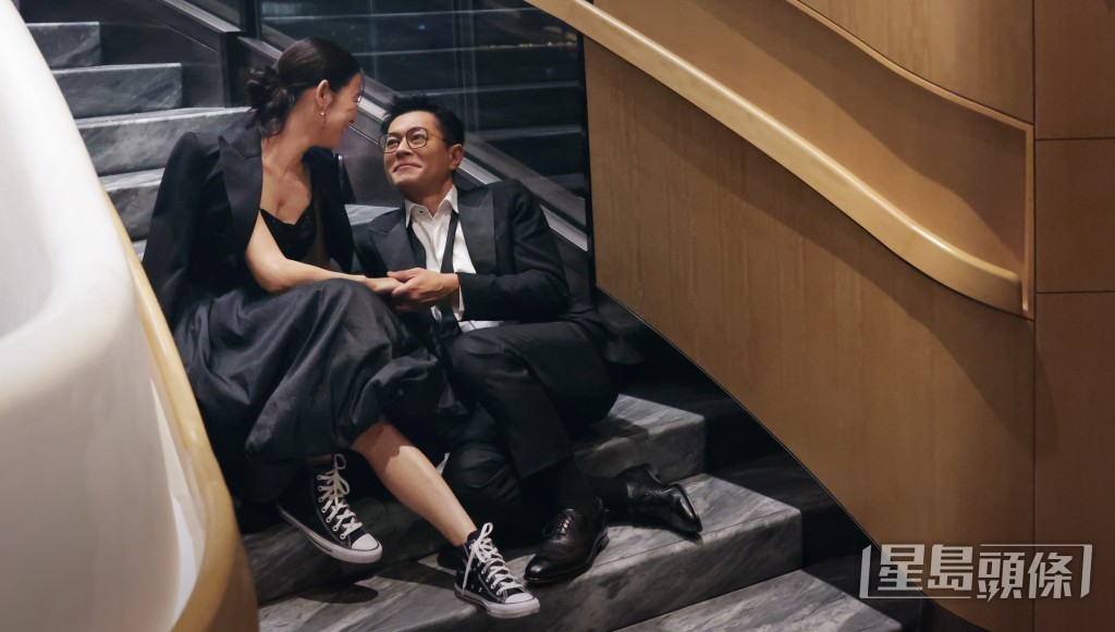 兩人默契十足。