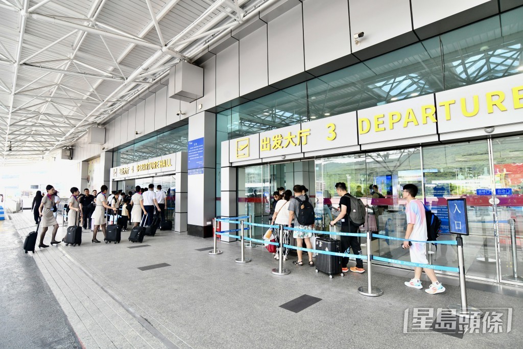 珠海機場客流量,從20年前的79萬人次,躍升至去年近1,300萬人次。盧江球攝 珠海機場客流量,從20年前的79萬人次,躍升至去年近1,300萬人次。盧江球攝