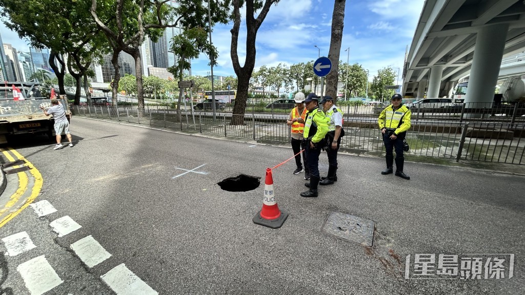 警員到場了解事件。