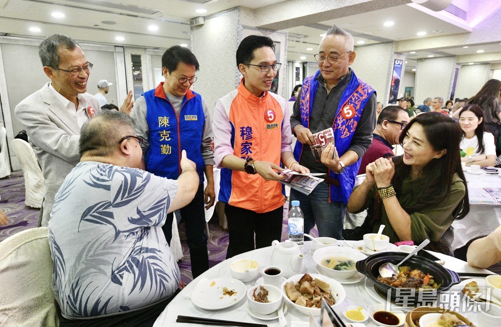 候選人四出拉票。資料圖片 候選人四出拉票。資料圖片