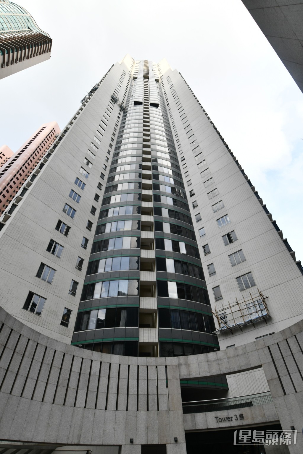 沈嘉偉及其家族今次成交的豪宅,單位位於地利根德閣3座中層B室。 沈嘉偉及其家族今次成交的豪宅,單位位於地利根德閣3座中層B室。