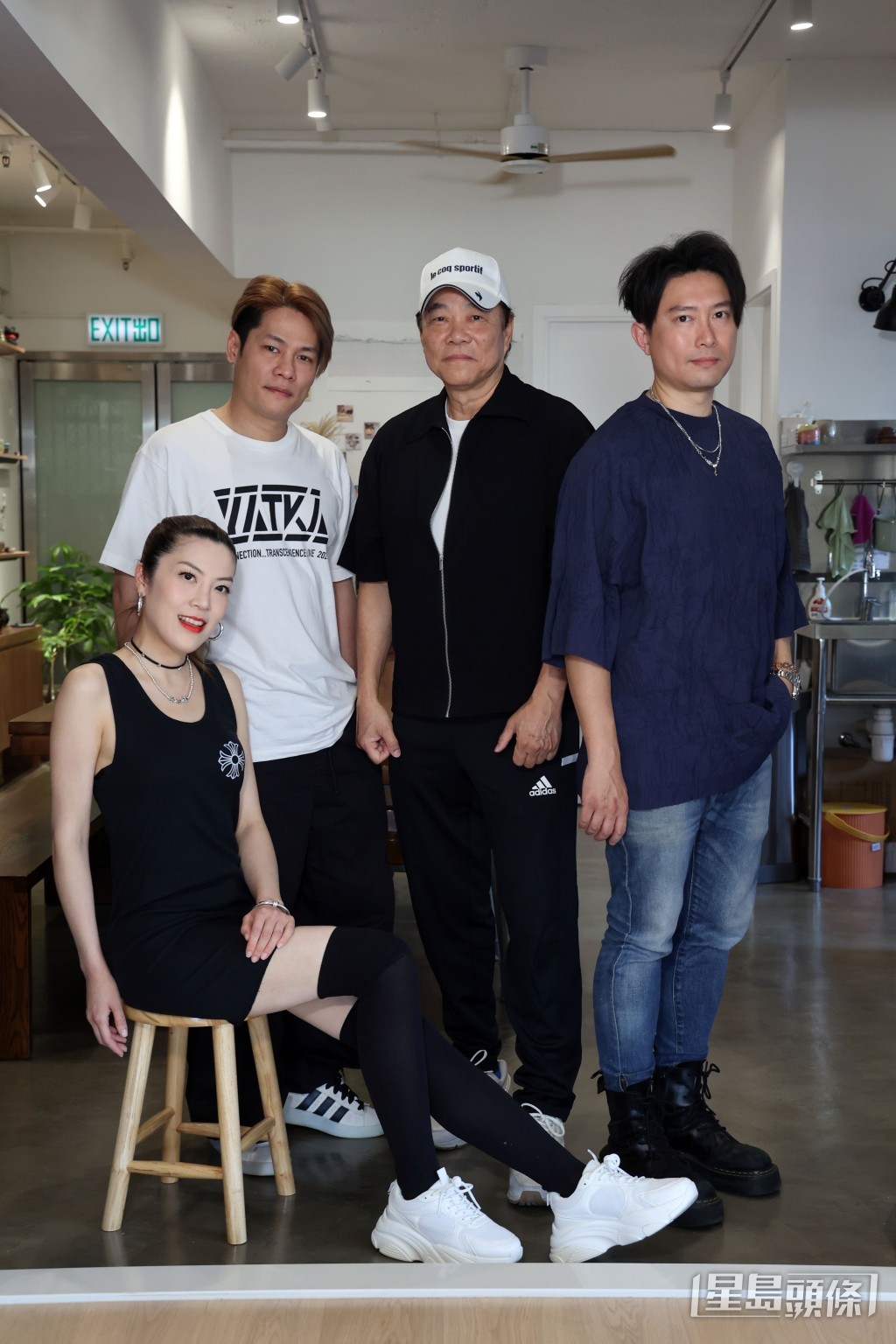 「中3生」揚溢（左1起）、區瑞強胞兄區瑞明、Dave及姚芷慧（前左1）是「超聲團」核心成員。