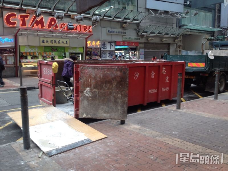 謝展寰指,過去5年警務處和地政總署,合共接獲約9,500宗涉環保斗的投訴。資料圖片 謝展寰指,過去5年警務處和地政總署,合共接獲約9,500宗涉環保斗的投訴。資料圖片