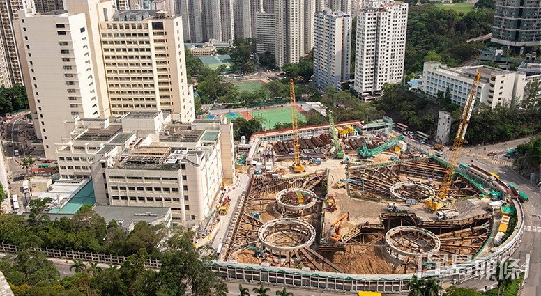 兩名患者均於基督教聯合醫院擴建工程A座地盤工作。醫管局網頁圖片 兩名患者均於基督教聯合醫院擴建工程A座地盤工作。醫管局網頁圖片