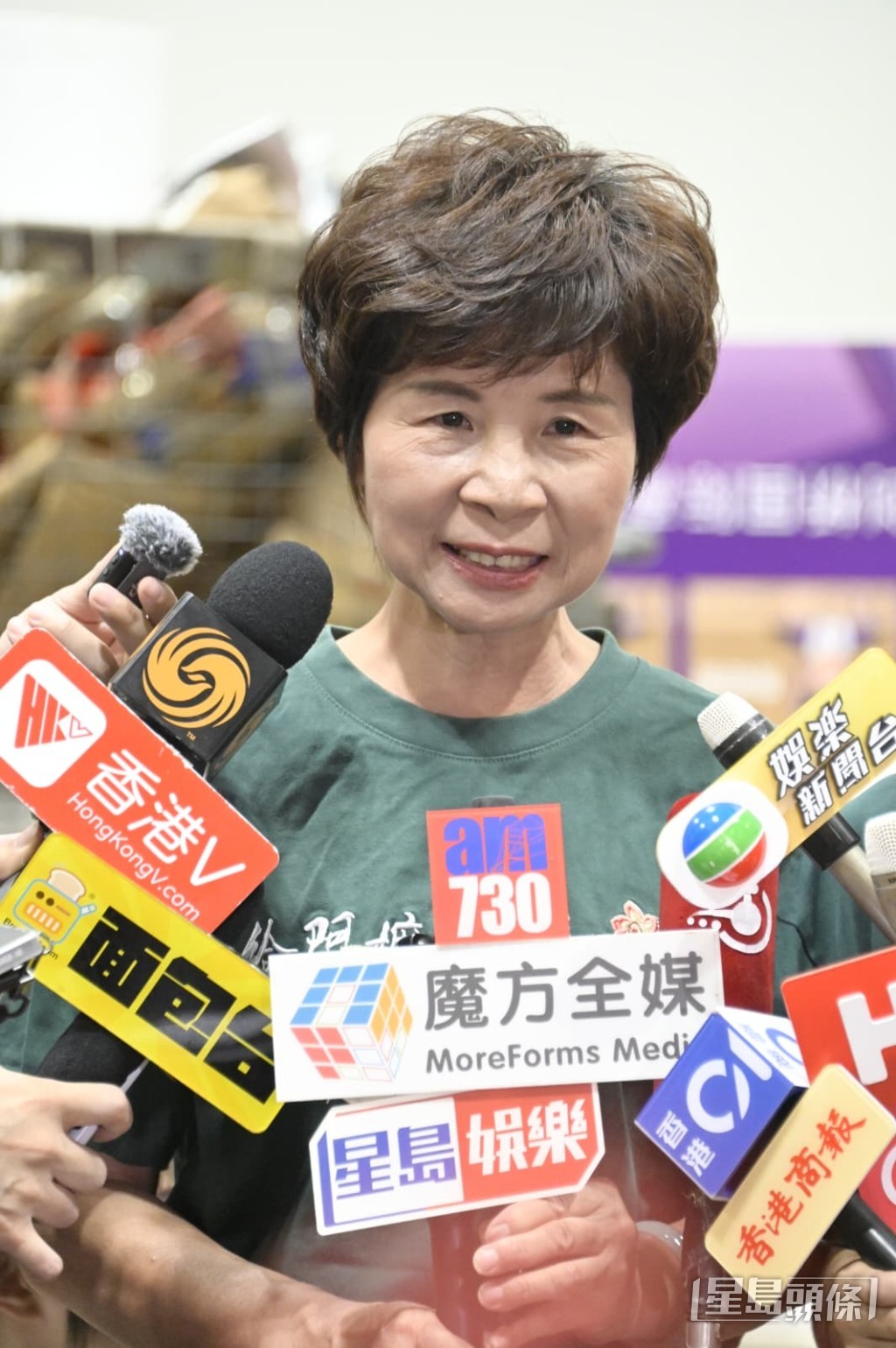 自嘲似周星馳「無厘頭」。 自嘲似周星馳「無厘頭」。