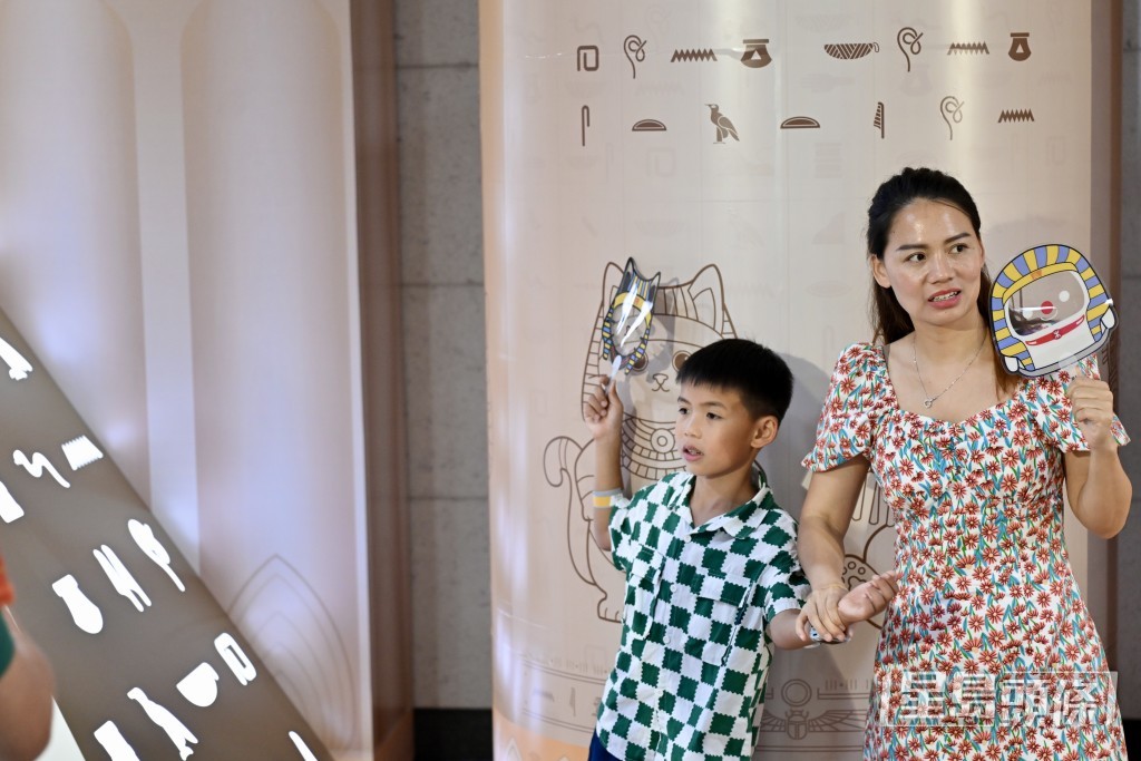 港鐵公司與香港故宮文化博物館跨界合作,推《當鐵仔遇上法老貓——古埃及文明奇遇》主題巡展。 港鐵公司與香港故宮文化博物館跨界合作,推《當鐵仔遇上法老貓——古埃及文明奇遇》主題巡展。