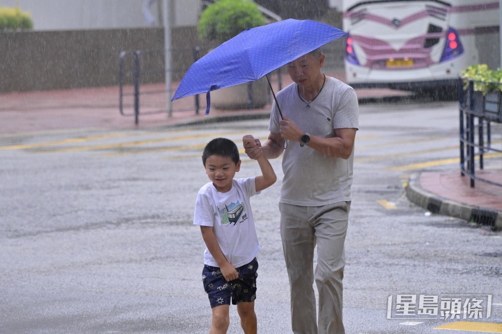 颱風紅霞襲港市面情況。 颱風紅霞襲港市面情況。