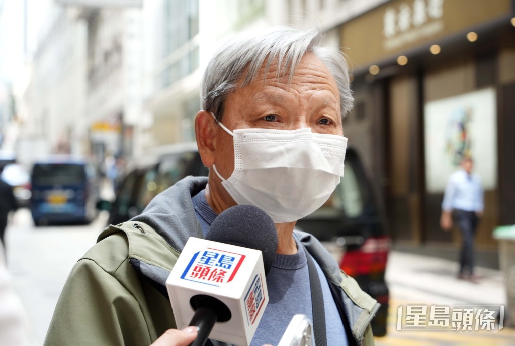 毛先生花100元買9張電腦飛及1張自選飛,碰一碰運氣。 毛先生花100元買9張電腦飛及1張自選飛,碰一碰運氣。