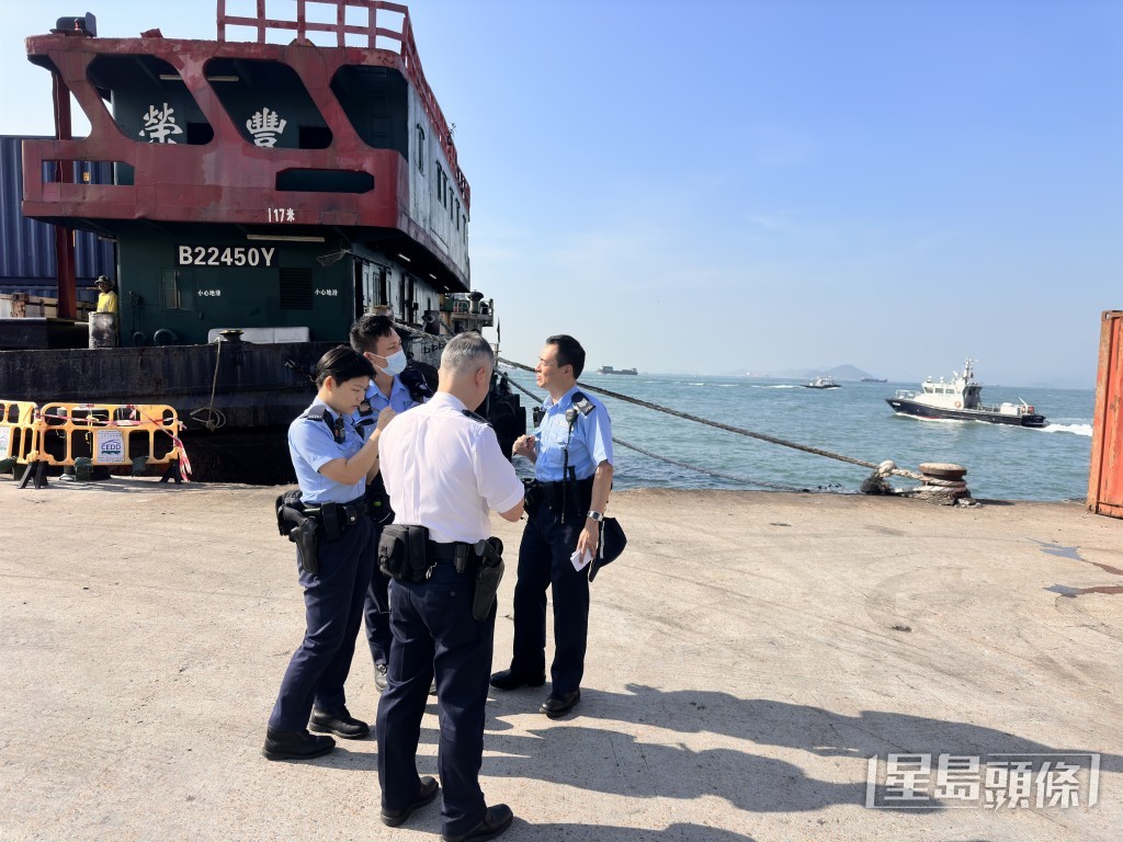 警员到场调查。梁国峰摄 警员到场调查。梁国峰摄