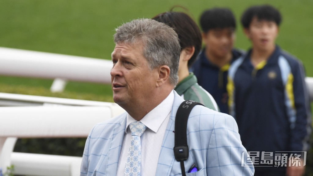 「銳一」今朝出試前桂福特一直跟實，重視程度盡表無遺。