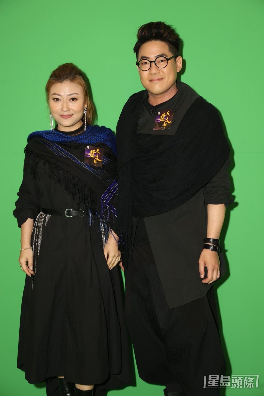 李佳與羅啟豪為劇集《天龍八部》片尾曲《倆忘煙水裡》拍攝MV。
