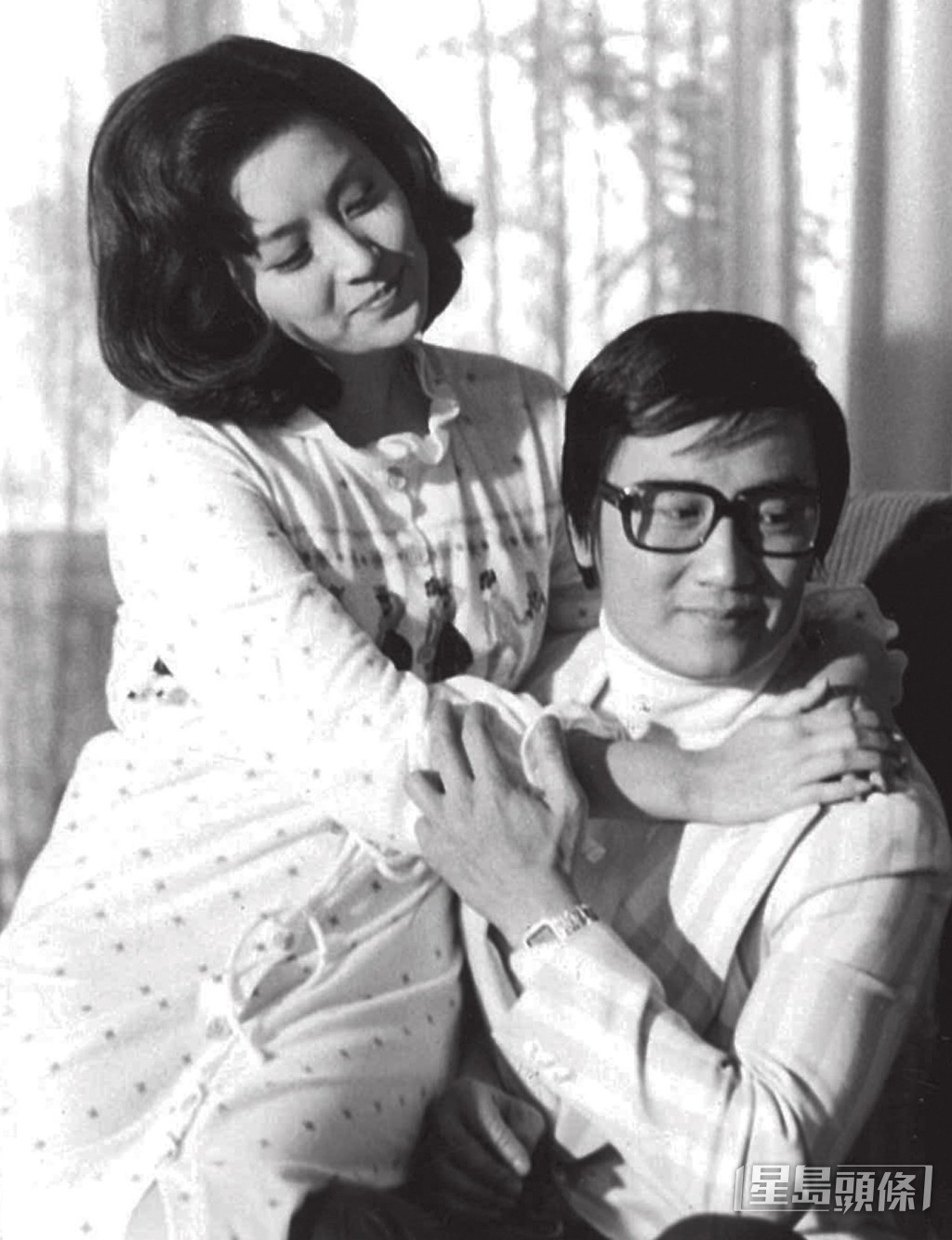 1974年3月甄珍不顧父母反對與謝賢註冊，亦是謝賢的首段婚姻。（東周刊圖片）