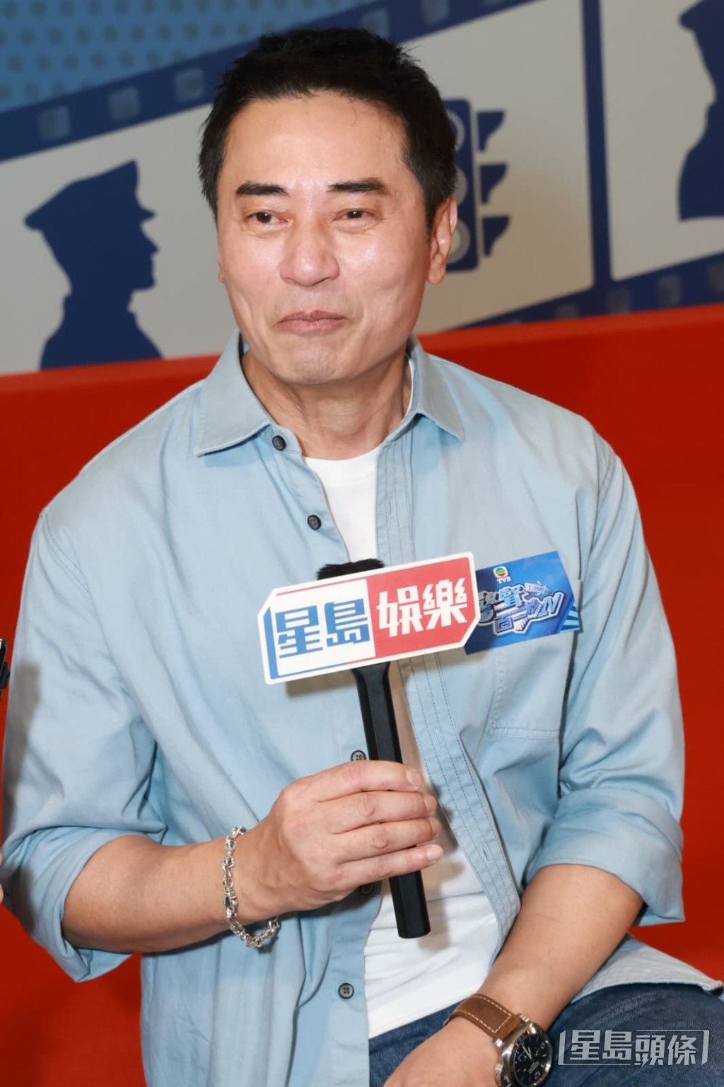 歐瑞偉讚大小姐關心同事。 歐瑞偉讚大小姐關心同事。