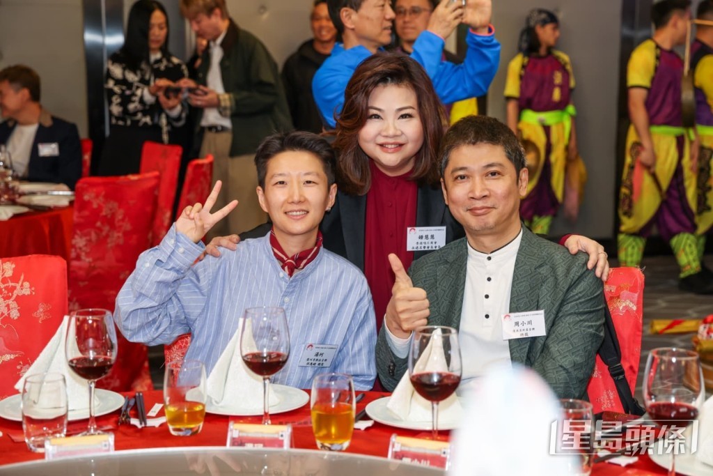 钟慧慧和业界人士周小川及汤珂。 钟慧慧和业界人士周小川及汤珂。