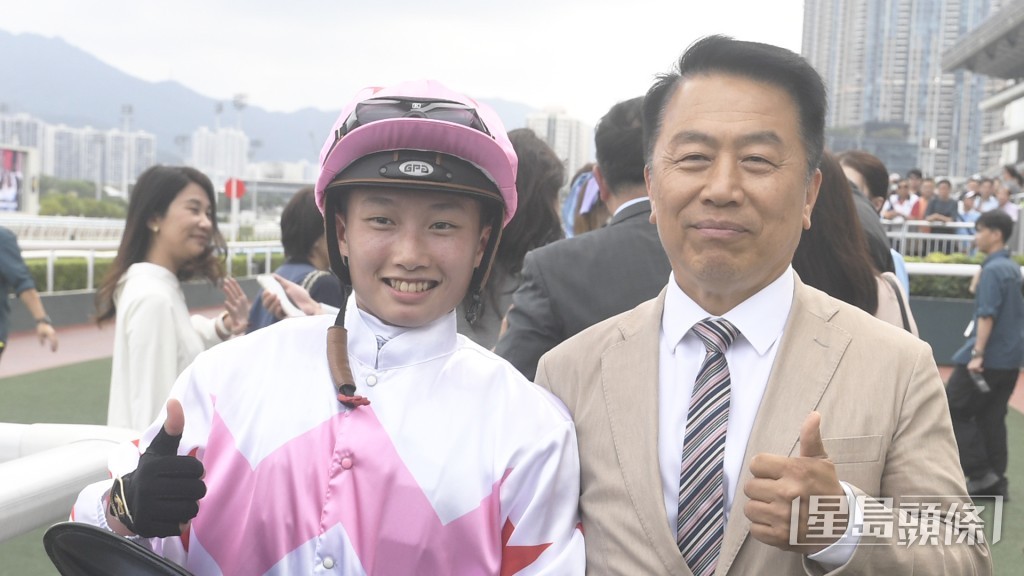 「得意佳作」今朝由袁幸尧试跑，姚本辉一贯紧张跟实。
