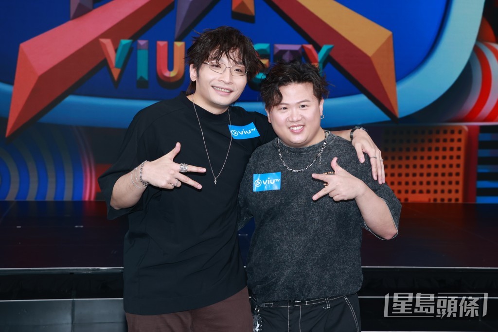 阿Dee、梁業宣傳全新綜藝節目《8點直樂VIURIETY》。