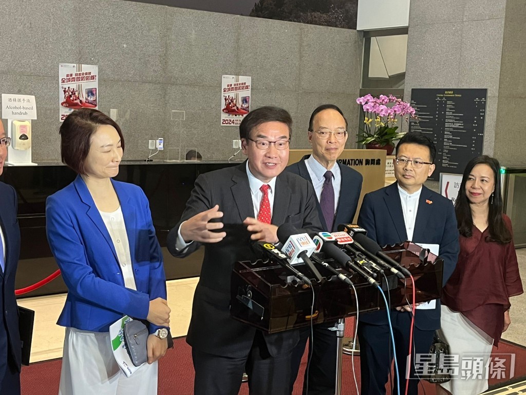 林順潮其後發新聞稿,指其建議是有條件重啟,包括需確保家長有經濟能力撫養子女到18歲。資料圖片 林順潮其後發新聞稿,指其建議是有條件重啟,包括需確保家長有經濟能力撫養子女到18歲。資料圖片